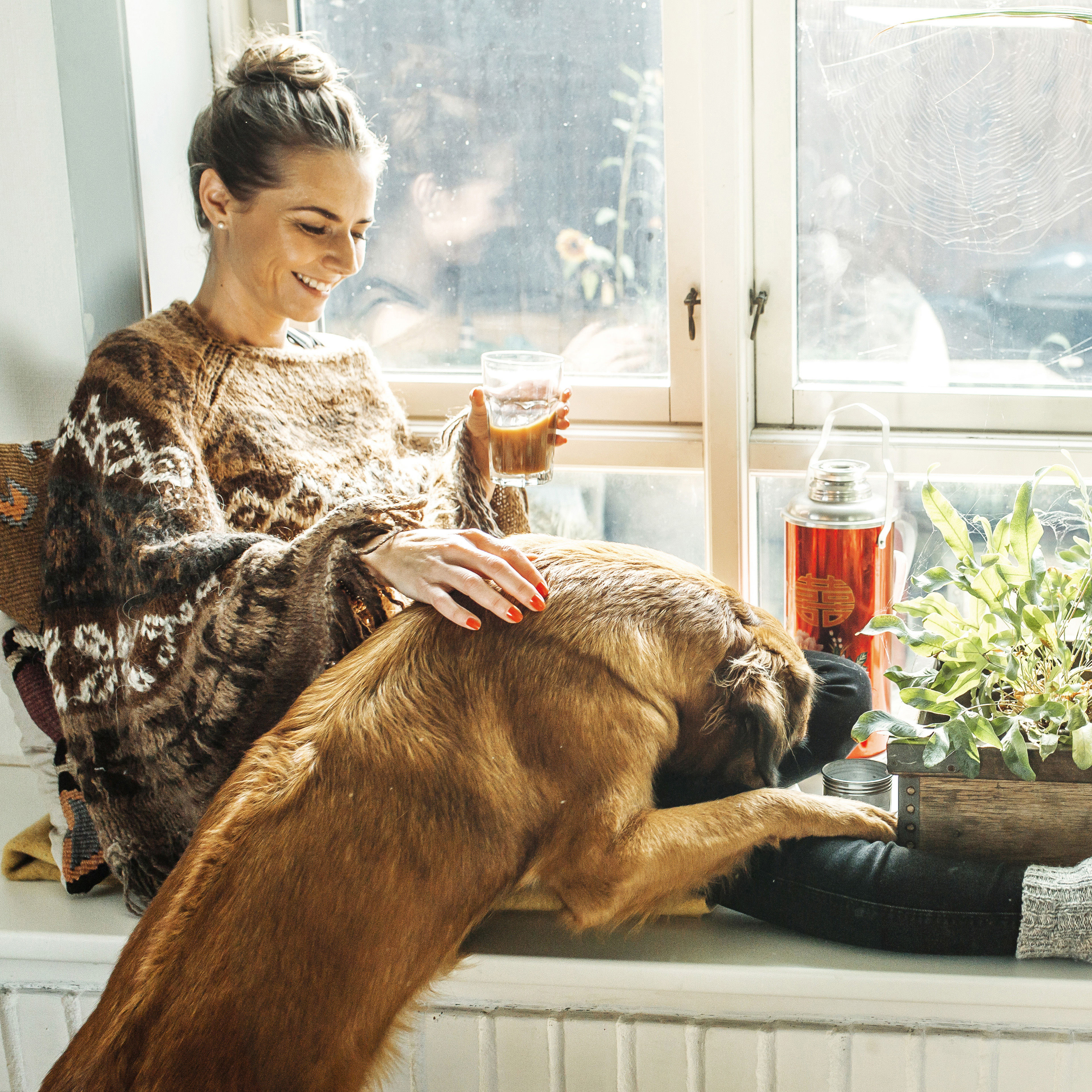 Ung-kvinde-TF-300x300